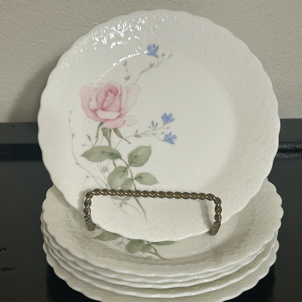 Mikasa April‎ Rose Bone China Set of 6 Dessert Salad Plates A7053 Japan